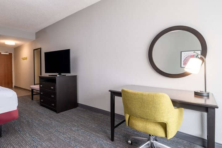 Room 13 of 51