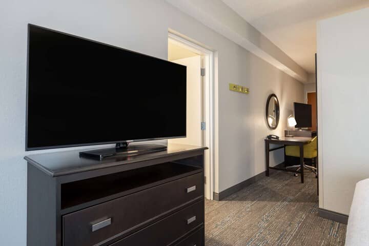 Room 9 of 51